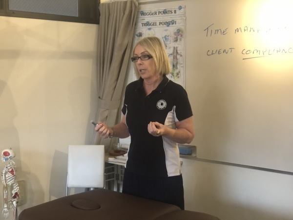 オイルマッサージ スクール